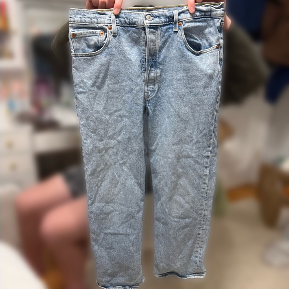 Women’s Light Blue Levi’s Straight Leg Jeans